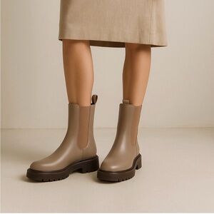 Alias Mae- Taupe Chelsea Boots